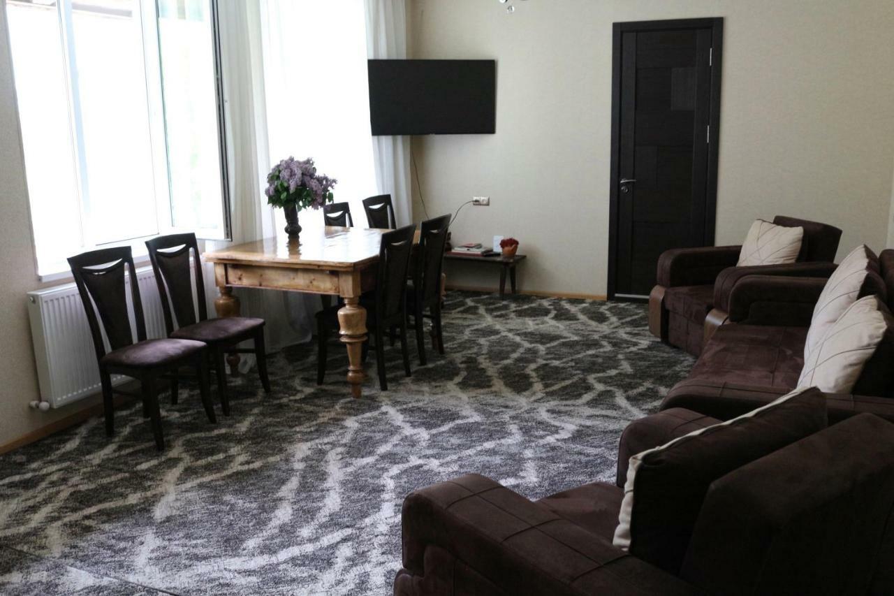 Guesthouse Suja Казбеги Екстериор снимка